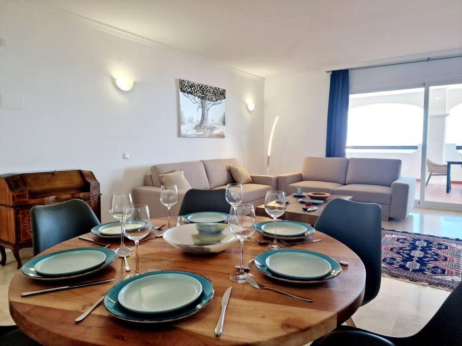 Las Palmeras Seaviews ミハス エクステリア 写真