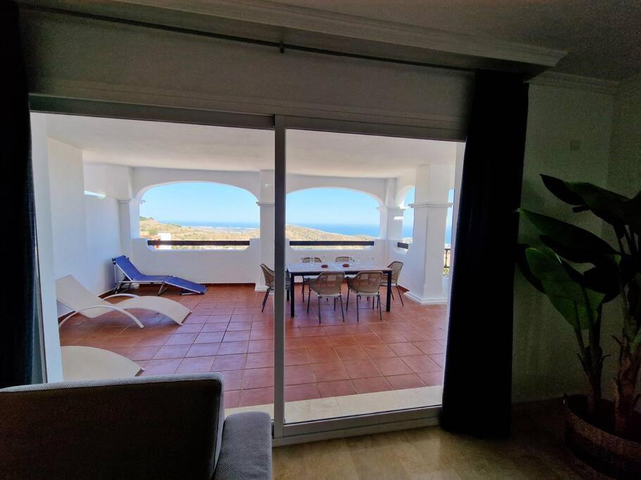 Las Palmeras Seaviews ミハス エクステリア 写真