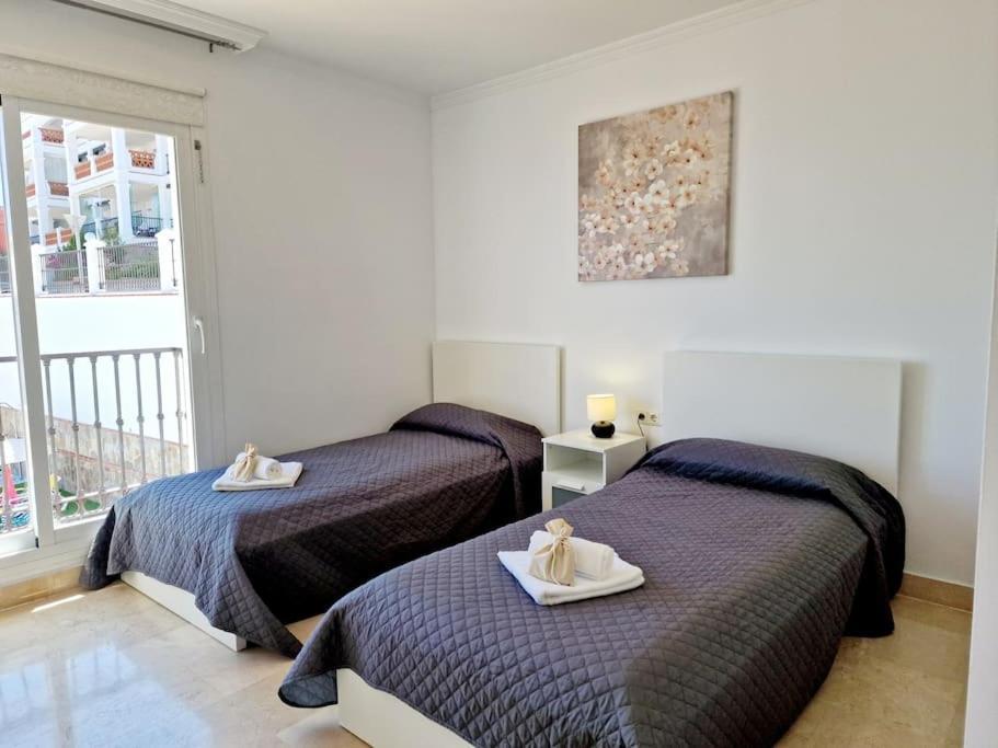 Las Palmeras Seaviews ミハス エクステリア 写真