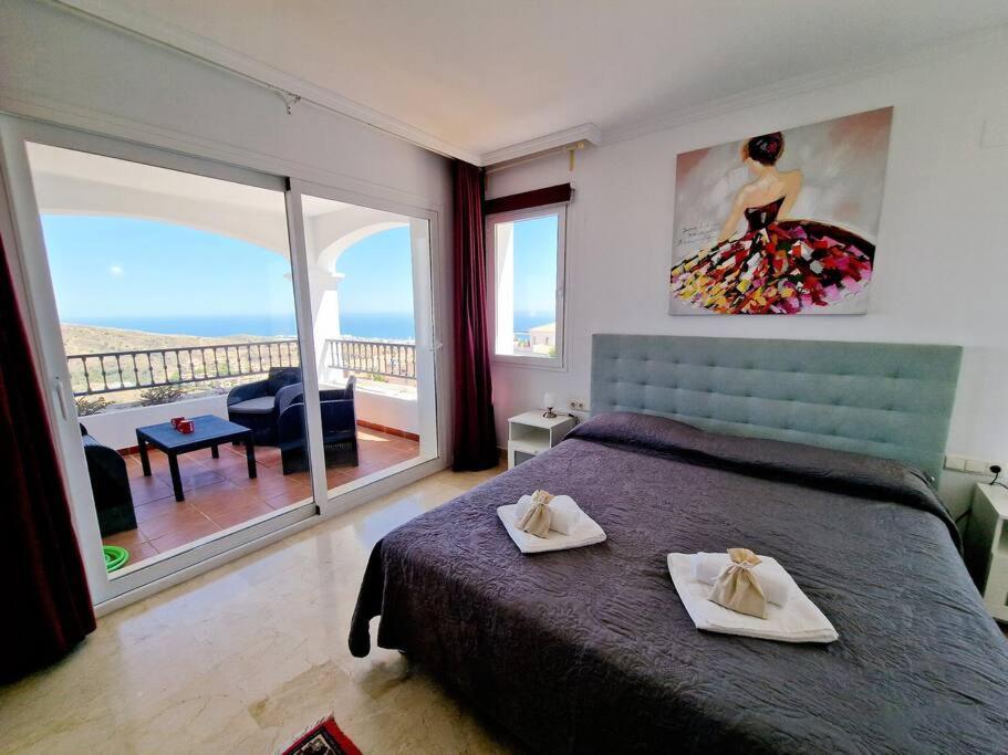 Las Palmeras Seaviews ミハス エクステリア 写真