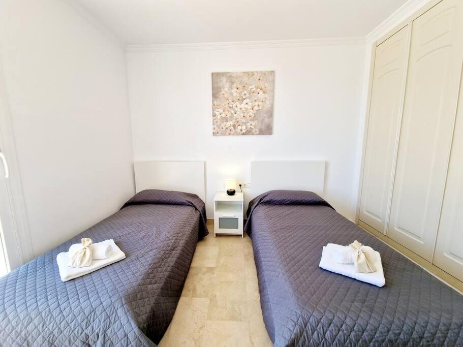 Las Palmeras Seaviews ミハス エクステリア 写真