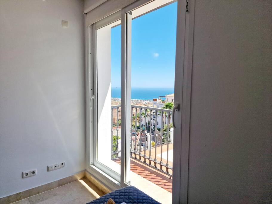 Las Palmeras Seaviews ミハス エクステリア 写真
